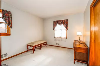 34 E Prescott Ave, Woodbridge Township, NJ 07067 - Photo 19