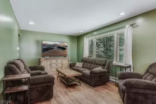 1 Stonewall Dr, Vernon Twp., NJ 07419 - Photo 3