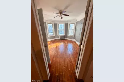 27 Norwood St #1, Newark, NJ 07106 - Photo 5