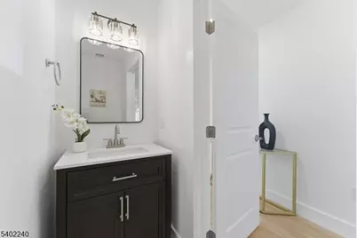 914 Bower St, Linden, NJ 07036 - Photo 9