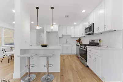 914 Bower St, Linden, NJ 07036 - Photo 5