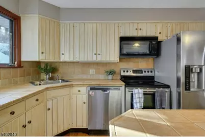 153 Forest Lake Dr, Byram Township, NJ 07821 - Photo 9