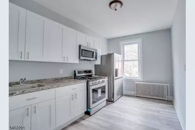 678 Liberty Ave #2, Jersey City, NJ 07307 - Photo 9