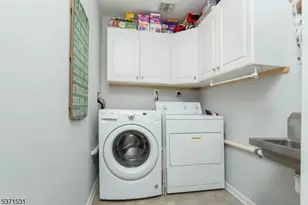 130 Barrister Dr, Butler, NJ 07405 - Photo 9