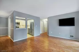 807 Breckenridge Dr, Branchburg Township, NJ 08876 - Photo 3