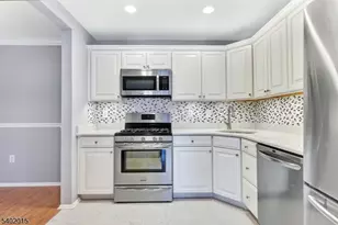 807 Breckenridge Dr, Branchburg Township, NJ 08876 - Photo 9