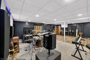 509 Co Rd 579, Union Township, NJ 08848 - Photo 29