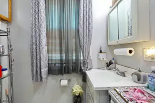 240 Ellis Ave, Irvington, NJ 07111 - Photo 11