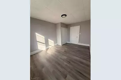 134 E Jersey St #2, Elizabeth, NJ 07206 - Photo 5