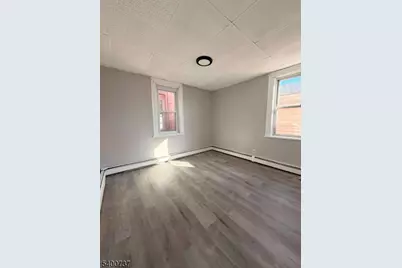 134 E Jersey St #2, Elizabeth, NJ 07206 - Photo 3