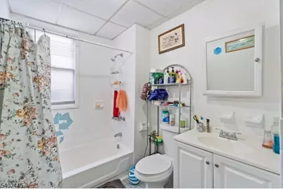 297 S 7th St, Newark, NJ 07103 - Photo 9