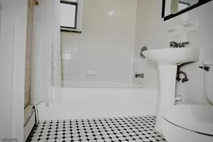 33B W Roselle Ave, Roselle Park, NJ 07204 - Photo 19