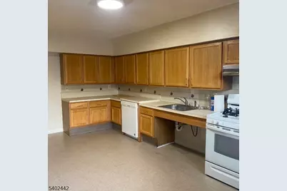 268 W Kinney St, Newark, NJ 07103 - Photo 13