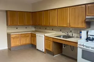 268 W Kinney St, Newark, NJ 07103 - Photo 13