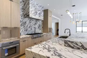 4 Harlow Pointe Cv, Green Brook Township, NJ 08812 - Photo 21