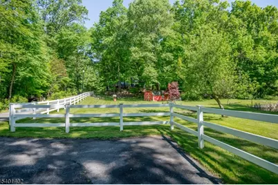 194 Andover Rd, Sparta Township, NJ 07871 - Photo 3