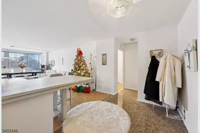 1 Claridge Dr #503, Verona, NJ 07044 - Photo 3