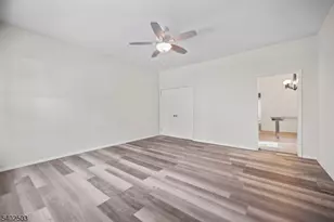 172 Hickory St, Orange, NJ 07050 - Photo 3