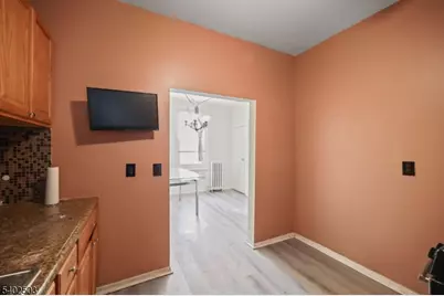 172 Hickory St, Orange, NJ 07050 - Photo 9