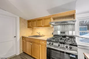 69 Weaver St, Little Falls Township, NJ 07424 - Photo 7