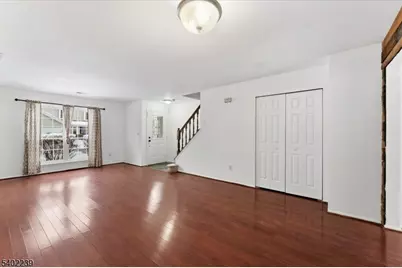 226 Matlook Pl, Franklin Township, NJ 08873 - Photo 5