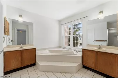 226 Matlook Pl, Franklin Township, NJ 08873 - Photo 23