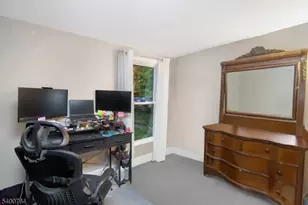 121 Wall St, Belvidere, NJ 07823 - Photo 9