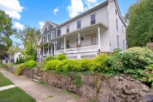 121 Wall St, Belvidere, NJ 07823 - Photo 1