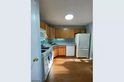 97 Crestview Ln, Mount Arlington, NJ 07856 - Photo 11