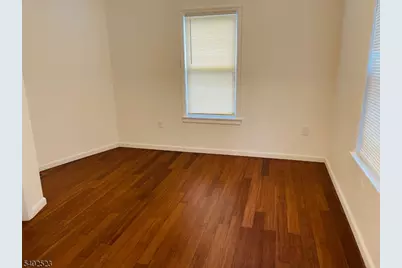 76 Chestnut St #1, Montclair, NJ 07042 - Photo 3