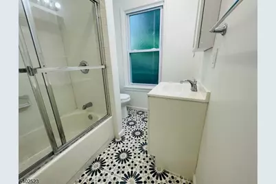 76 Chestnut St #1, Montclair, NJ 07042 - Photo 5