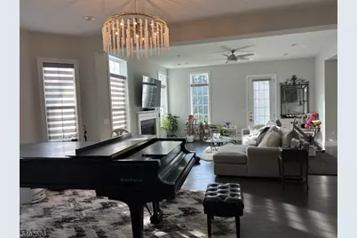 30 Hamilton Dr, Cranbury Township, NJ 08512 - Photo 3