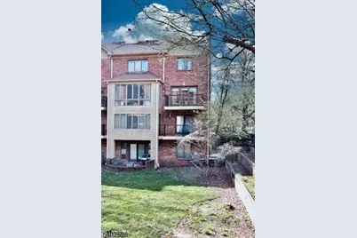 35 Mews Ln, South Orange, NJ 07079 - Photo 3