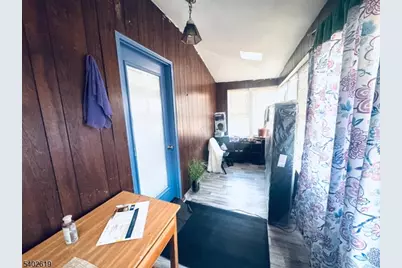 28 Silzer Ave, Woodbridge Township, NJ 08830 - Photo 5