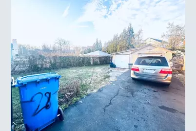 28 Silzer Ave, Woodbridge Township, NJ 08830 - Photo 3