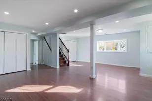 301 Riverview Rd, Pompton Lakes, NJ 07442 - Photo 23