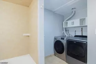 301 Riverview Rd, Pompton Lakes, NJ 07442 - Photo 25