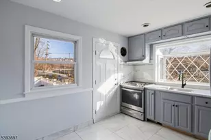 301 Riverview Rd, Pompton Lakes, NJ 07442 - Photo 3