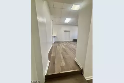 402 Hawthorne Ave, Newark, NJ 07112 - Photo 3