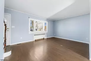 601 Fairway Rd, Linden, NJ 07036 - Photo 3