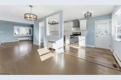 601 Fairway Rd, Linden, NJ 07036 - Photo 5