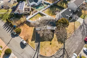 601 Fairway Rd, Linden, NJ 07036 - Photo 17