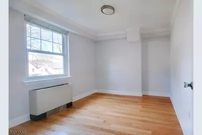 41 Elm St #1B, Morristown, NJ 07960 - Photo 9