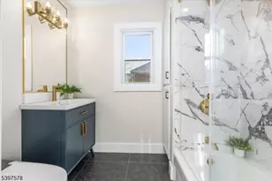 15 Princeton Pl, Clifton, NJ 07014 - Photo 19