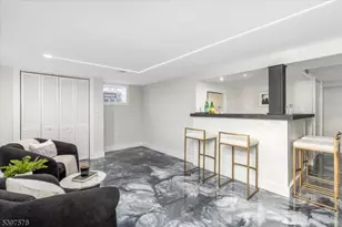 15 Princeton Pl, Clifton, NJ 07014 - Photo 23