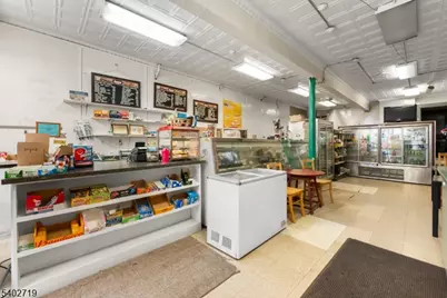 117 Valley Rd, Clifton, NJ 07013 - Photo 3