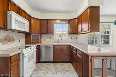 9 Killdeer Dr, Allamuchy Township, NJ 07840 - Photo 3