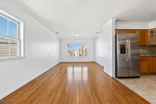 1020 Laura St, Elizabeth, NJ 07201 - Photo 7