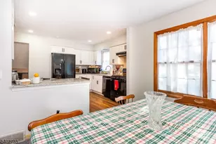 18 Stanford Pl, Wayne Twp., NJ 07470 - Photo 5