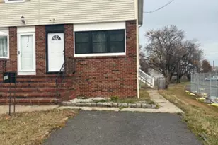 37 Irving St, Carteret, NJ 07008 - Photo 1